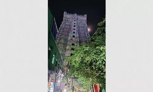 Tamil Nadu : अँधेरे में अंडाल मंदिर का टॉवर