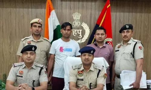 गुरुग्राम पुलिस ने व्हाट्सएप ट्रेडिंग घोटाले में दो लोगों को गिरफ्तार किया गुरुग्राम पुलिस ने व्हाट्सएप ट्रेडिंग घोटाले में दो लोगों को गिरफ्तार किया