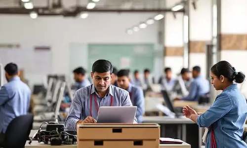 MP के 50 हजार कर्मचारियों को 6 महीने से वेतन नहीं मिला; 200 करोड़ से अधिक की जांच जारी MP के 50 हजार कर्मचारियों को 6 महीने से वेतन नहीं मिला; 200 करोड़ से अधिक की जांच जारी