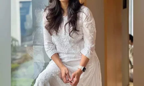 Lifestyle: ऑफिस में फॉर्मल लुक के लिए पहनें ये आउटफिट्स, हर कोई करेगा आपकी तारीफ Lifestyle: ऑफिस में फॉर्मल लुक के लिए पहनें ये आउटफिट्स, हर कोई करेगा आपकी तारीफ