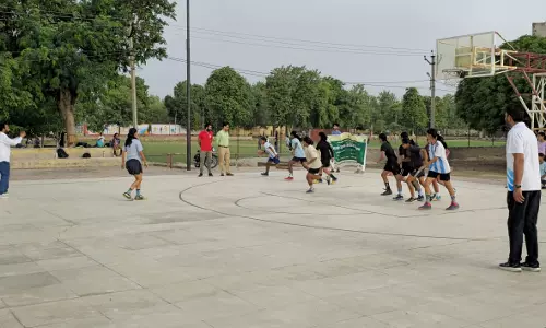 Sri Ganganagar: नशा मुक्त अभियान के तहत गंगा सिंह स्टेडियम में खेलकूद प्रतियोगिता आयोजित Sri Ganganagar: नशा मुक्त अभियान के तहत गंगा सिंह स्टेडियम में खेलकूद प्रतियोगिता आयोजित