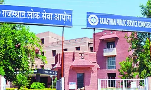 Jaipur: अयोग्य आवेदनों पर कड़ी नजर, आयोग ने दी संशोधन की अंतिम मौका Jaipur: अयोग्य आवेदनों पर कड़ी नजर, आयोग ने दी संशोधन की अंतिम मौका