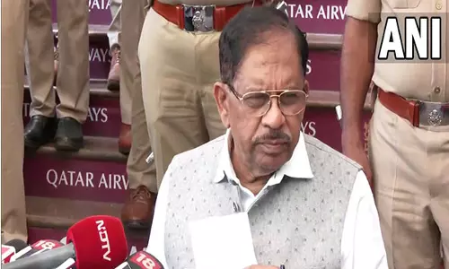 Karnataka गृह मंत्री ने एम चिन्नास्वामी स्टेडियम में भगदड़ स्थल का दौरा किया Karnataka गृह मंत्री ने एम चिन्नास्वामी स्टेडियम में भगदड़ स्थल का दौरा किया