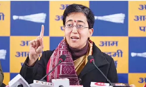 अभिभावकों के प्रतिनिधिमंडल ने विपक्ष के नेता Atish से मुलाकात की