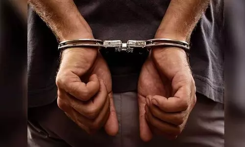 Odisha: सहायक तहसीलदार पर हमला करने के आरोप में तीन गिरफ्तार, अन्य आरोपियों की तलाश जारी