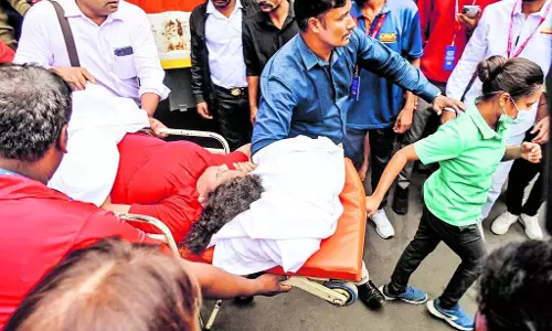 बेंगलुरु भगदड़ भरी आंखें; भटकाव की स्थिति बेंगलुरु भगदड़ भरी आंखें; भटकाव की स्थिति