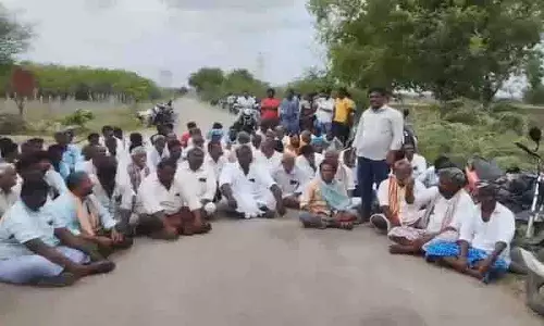 इथेनॉल फैक्ट्री के खिलाफ प्रदर्शन, Gadwal में 12 लोग गिरफ्तार इथेनॉल फैक्ट्री के खिलाफ प्रदर्शन, Gadwal में 12 लोग गिरफ्तार