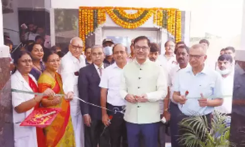 SCR जीएम ने सेंट्रल अस्पताल में कर्मचारियों के लिए विशेष वार्ड का उद्घाटन किया SCR जीएम ने सेंट्रल अस्पताल में कर्मचारियों के लिए विशेष वार्ड का उद्घाटन किया