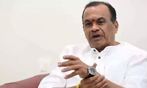 Govt एचएएम सड़क नेटवर्क को तेजी से आगे बढ़ाएगी: मंत्री कोमाटिरेड्डी वेंकट रेड्डी