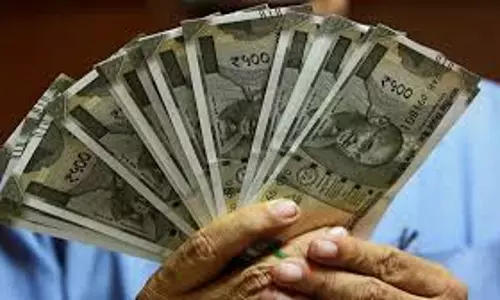 Kerala: एजी कार्यालय में कर्मचारियों की कमी से सरकारी कर्मचारियों की पेंशन और वेतन संशोधन बाधित