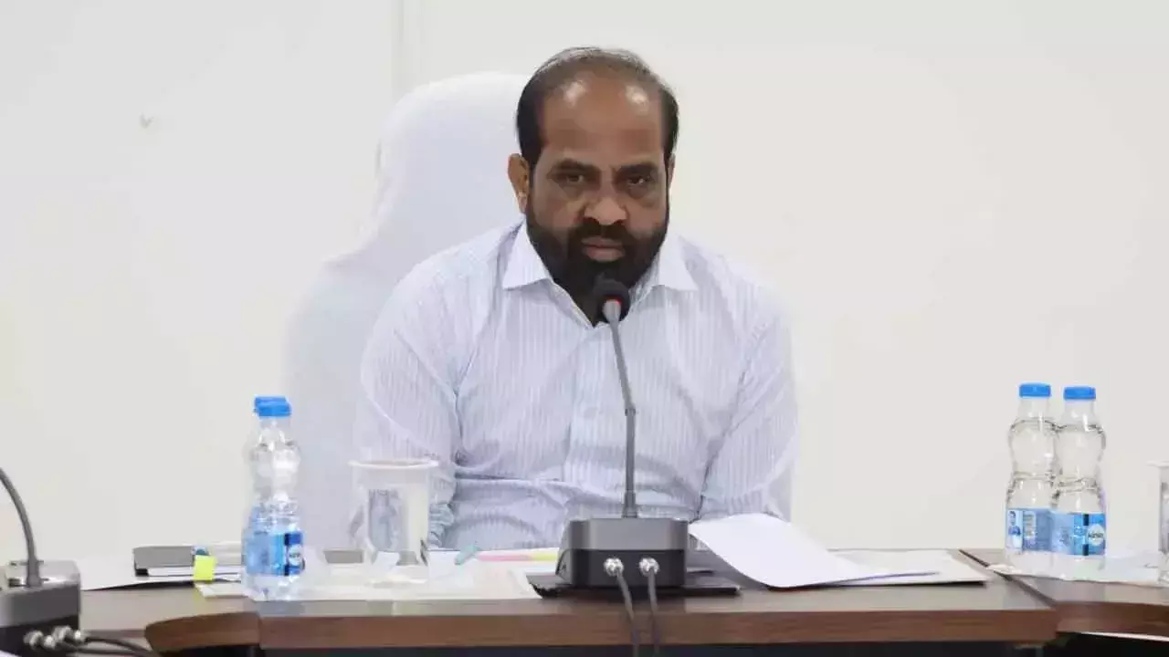 Andhra: स्वास्थ्य मंत्री सत्य कुमार यादव ने जिलों में डॉक्टरों की सेवा के लिए बैनर लॉन्च किया