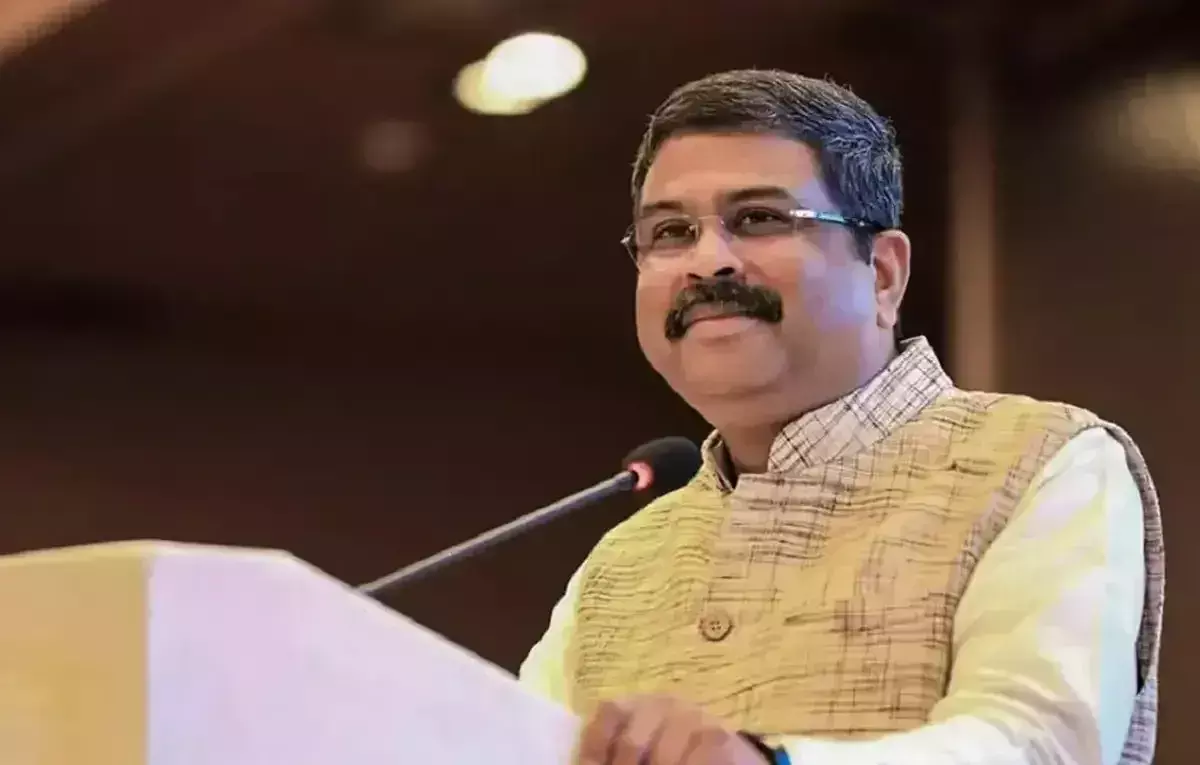 भारत प्रदूषण फैलाने वाला देश नहीं है, फिर भी 2070 तक शून्य प्रदूषण के लिए प्रतिबद्ध है: Dharmendra Pradhan भारत प्रदूषण फैलाने वाला देश नहीं है, फिर भी 2070 तक शून्य प्रदूषण के लिए प्रतिबद्ध है: Dharmendra Pradhan