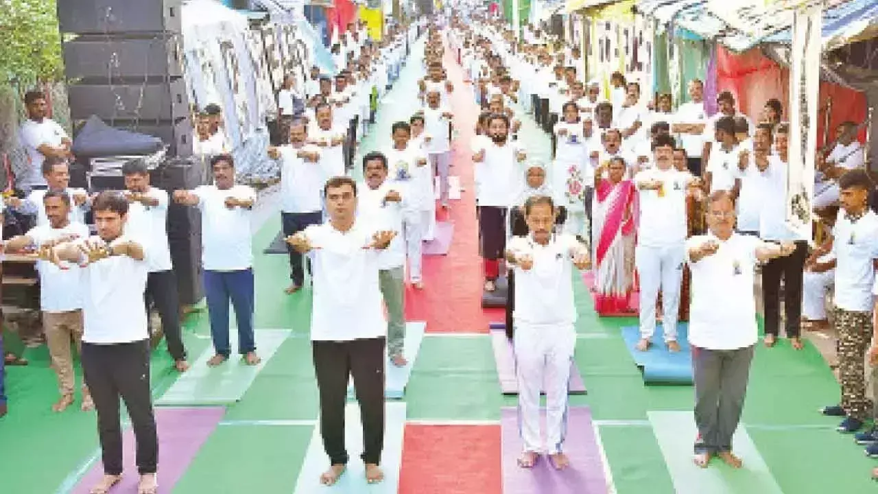 Andhra: योग बीमारियों को दूर रखता है
