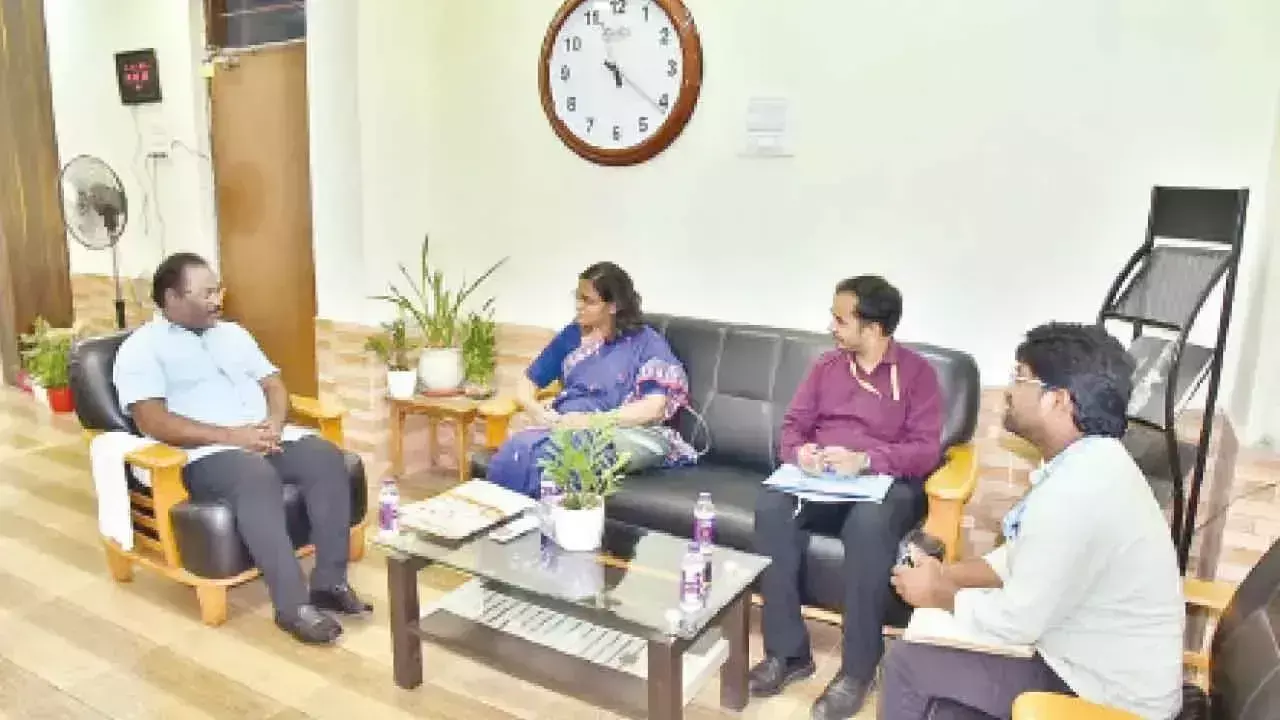 Andhra: जल शक्ति टीम ने जल परियोजना की समीक्षा के लिए विजयनगरम का दौरा किया