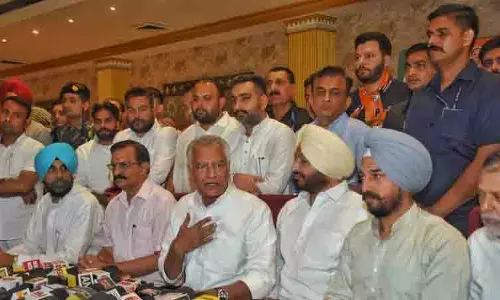 Sunil Jakhar ने लुधियाना में जीवन गुप्ता के चुनाव कार्यालय का उद्घाटन किया