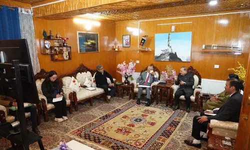 Ladakh के उपराज्यपाल ने लघु खनिजों की ई-नीलामी पर बैठक की अध्यक्षता की Ladakh के उपराज्यपाल ने लघु खनिजों की ई-नीलामी पर बैठक की अध्यक्षता की