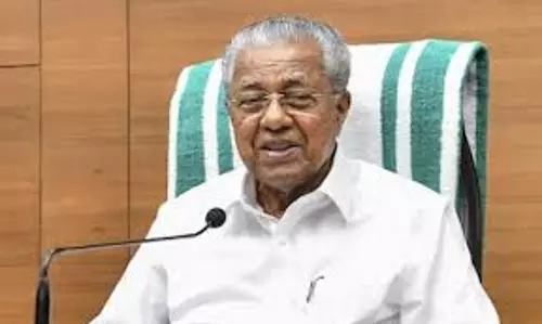 राजभवन में पर्यावरण दिवस समारोह में भारत माता की तस्वीर को लेकर Kerala के मंत्री नाराज