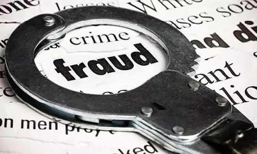 कम कीमत पर सोना बेचने का वादा कर खार के 35 वर्षीय व्यवसायी से 10 लाख ठगे गए; मामला दर्ज कम कीमत पर सोना बेचने का वादा कर खार के 35 वर्षीय व्यवसायी से 10 लाख ठगे गए; मामला दर्ज