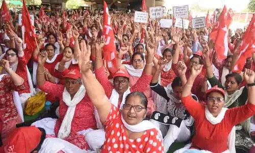 Ludhiana: शहर में विरोध प्रदर्शन बढ़ने से चुनावी माहौल गरमा गया Ludhiana: शहर में विरोध प्रदर्शन बढ़ने से चुनावी माहौल गरमा गया
