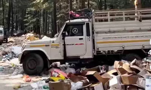 Himachal: कचरा संकट ने मणिकर्ण घाटी के हरित क्षेत्र को प्रभावित किया Himachal: कचरा संकट ने मणिकर्ण घाटी के हरित क्षेत्र को प्रभावित किया