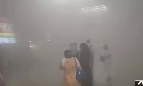 Maharashtra:मुंबई के चर्चगेट रेलवे स्टेशन पर आग लगी, किसी के हताहत होने की खबर नहीं