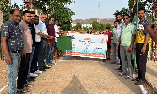 Madhopur: साइकिल रैली से दिया जल और पर्यावरण संरक्षण का संदेश Madhopur: साइकिल रैली से दिया जल और पर्यावरण संरक्षण का संदेश