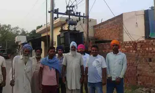 Tarn Taran गांव को पाइप लाइन से पानी और निर्बाध बिजली आपूर्ति का इंतजार Tarn Taran गांव को पाइप लाइन से पानी और निर्बाध बिजली आपूर्ति का इंतजार