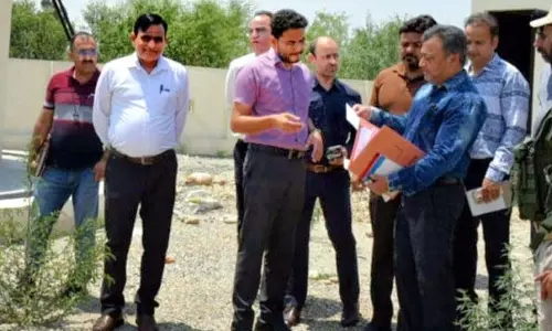 DC जम्मू ने अखनूर में JJM और अन्य कार्यों की समीक्षा की DC जम्मू ने अखनूर में JJM और अन्य कार्यों की समीक्षा की