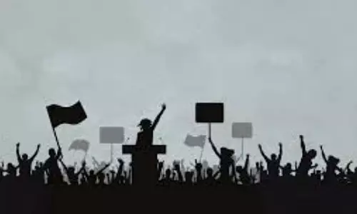 Mapusa में कांग्रेस कार्यकर्ताओं और पुलिस के बीच झड़प-हाथापाई