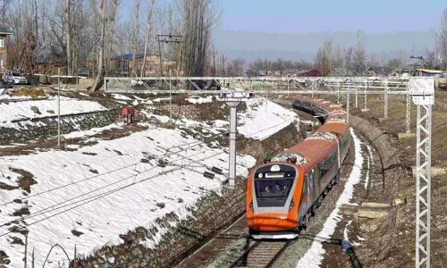 खीर भवानी में बड़ी भीड़ उत्साहजनक संकेत: LG