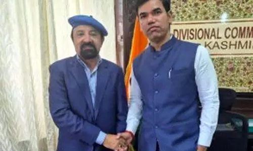 CEC कारगिल ने कश्मीर संभागीय आयुक्त से मुलाकात की