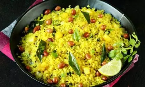 स्वाद और सेहत दोनों में बढ़िया – पोहा स्वाद और सेहत दोनों में बढ़िया – पोहा