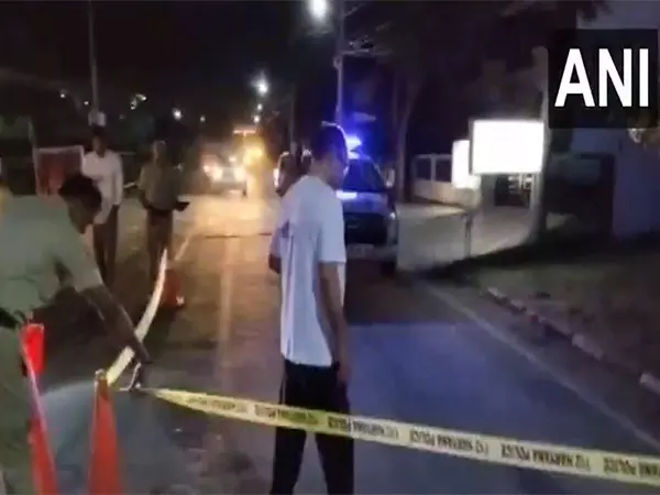 Haryana: मॉल के बाहर गोलीबारी में 1 की मौत, 1 घायल, जांच जारी Haryana: मॉल के बाहर गोलीबारी में 1 की मौत, 1 घायल, जांच जारी