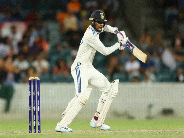 टीम इंडिया WTC 2025-27 चक्र की अपनी शुरुआती सीरीज़ के लिए England रवाना हुई टीम इंडिया WTC 2025-27 चक्र की अपनी शुरुआती सीरीज़ के लिए England रवाना हुई