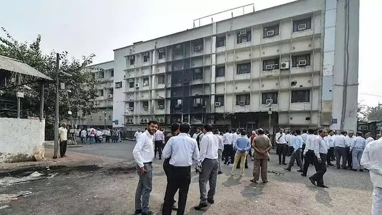 पीडब्ल्यूडी का तीस हजारी कोर्ट का पुनर्निर्माण और सुरक्षा बढ़ाने का प्लान पीडब्ल्यूडी का तीस हजारी कोर्ट का पुनर्निर्माण और सुरक्षा बढ़ाने का प्लान