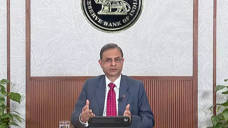 वैश्विक अनिश्चितता के बीच RBI ने 50 bps दर कटौती से चौंकाया वैश्विक अनिश्चितता के बीच RBI ने 50 bps दर कटौती से चौंकाया