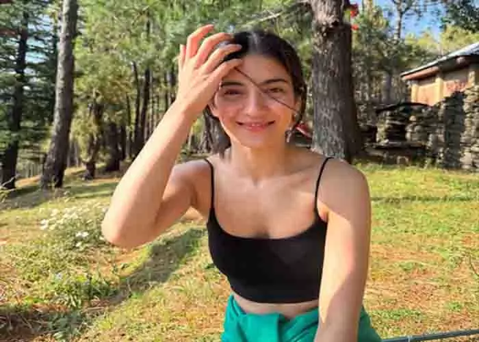 Pratibha Ranta ने विश्व पर्यावरण दिवस का आनंद पहाड़ी चढ़ाई के साथ उठाया Pratibha Ranta ने विश्व पर्यावरण दिवस का आनंद पहाड़ी चढ़ाई के साथ उठाया