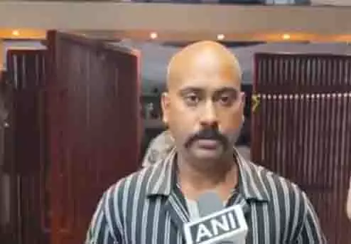 मेघालय में मृत पाए गए इंदौर के व्यक्ति के परिवार ने प्रधानमंत्री को पत्र लिखकर CBI जांच की मांग की मेघालय में मृत पाए गए इंदौर के व्यक्ति के परिवार ने प्रधानमंत्री को पत्र लिखकर CBI जांच की मांग की