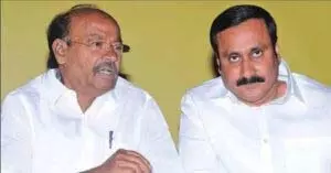 मतभेद के बीच अंबुमणि ने तमिलपुरम में रामदास से मुलाकात की मतभेद के बीच अंबुमणि ने तमिलपुरम में रामदास से मुलाकात की