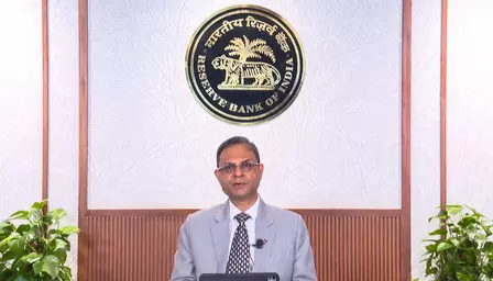 आरबीआई ने गोल्ड लोन-टू-वैल्यू रेश्यो को बढ़ाकर 85 प्रतिशत किया आरबीआई ने गोल्ड लोन-टू-वैल्यू रेश्यो को बढ़ाकर 85 प्रतिशत किया