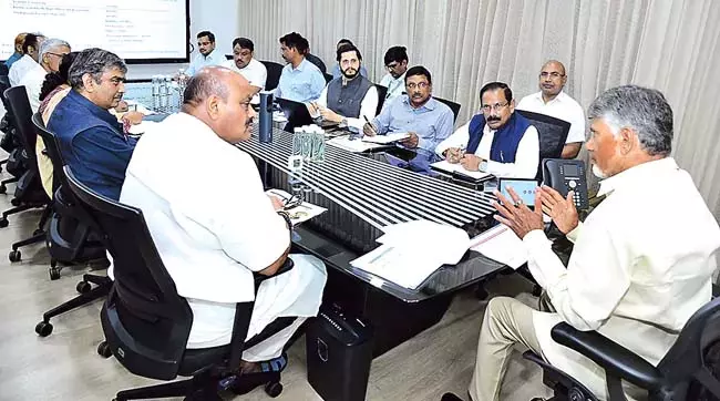 CM Chandrababu : तंबाकू, आम और कोको किसानों के लिए राहत CM Chandrababu : तंबाकू, आम और कोको किसानों के लिए राहत