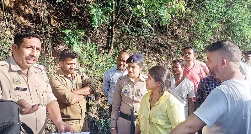 नशे में धुत्त युवक ने यात्री का दांत तोड़ा नशे में धुत्त युवक ने यात्री का दांत तोड़ा