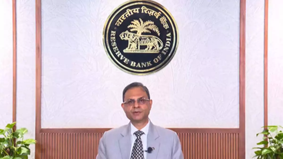 आरबीआई छोटे कर्जदारों के लिए गोल्ड लोन-टू-वैल्यू अनुपात को बढ़ाकर 85 प्रतिशत करेगा आरबीआई छोटे कर्जदारों के लिए गोल्ड लोन-टू-वैल्यू अनुपात को बढ़ाकर 85 प्रतिशत करेगा