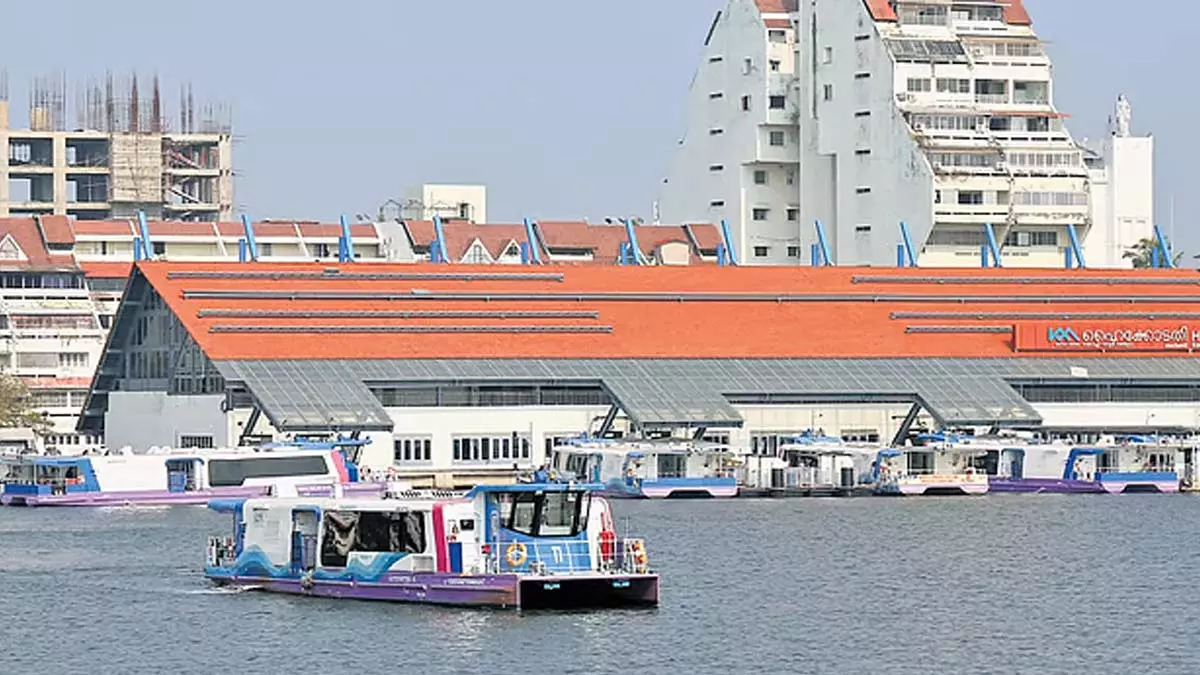 Water Metro हरित हो रही है; सौर ऊर्जा पर बड़ा दांव Water Metro हरित हो रही है; सौर ऊर्जा पर बड़ा दांव