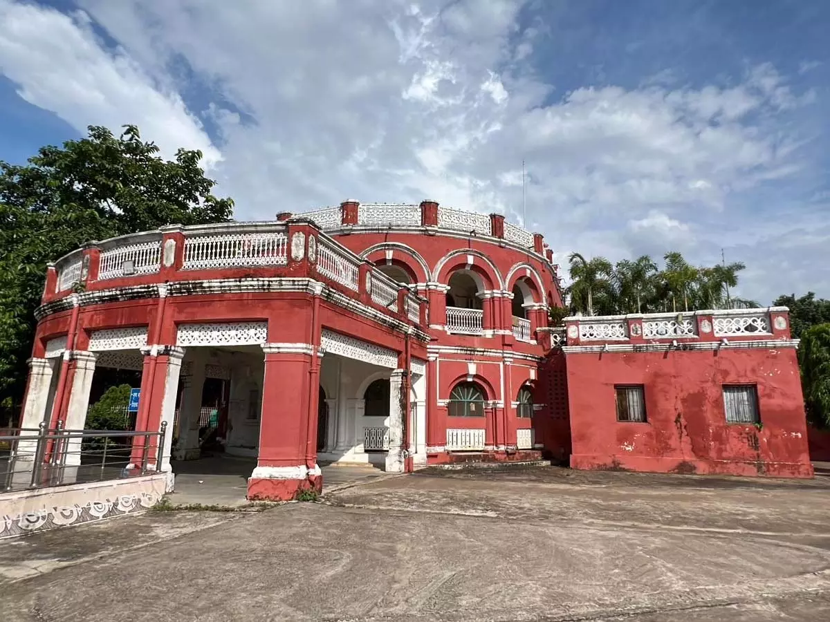 कला साधना की तपस्थली खैरागढ़ में कला की नई क्रांति कला साधना की तपस्थली खैरागढ़ में कला की नई क्रांति