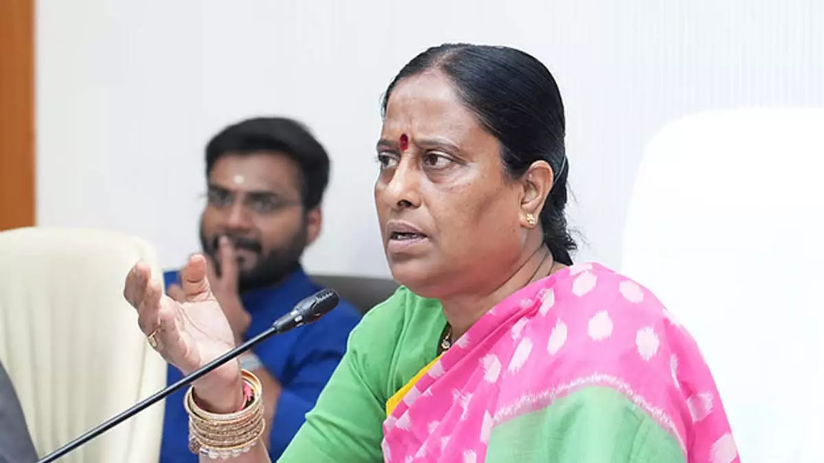 Telangana पर्यावरण बहाली के लिए प्रतिबद्ध: वन मंत्री सुरेखा Telangana पर्यावरण बहाली के लिए प्रतिबद्ध: वन मंत्री सुरेखा