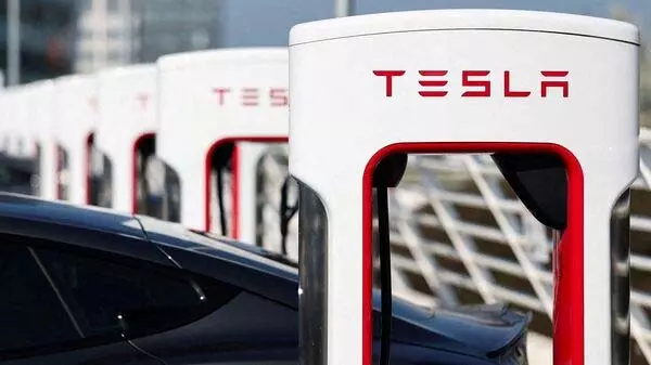 Musk-Trump तनाव के बीच $152B की बिकवाली के बाद टेस्ला स्टॉक में 7% की बढ़ोतरी Musk-Trump तनाव के बीच $152B की बिकवाली के बाद टेस्ला स्टॉक में 7% की बढ़ोतरी