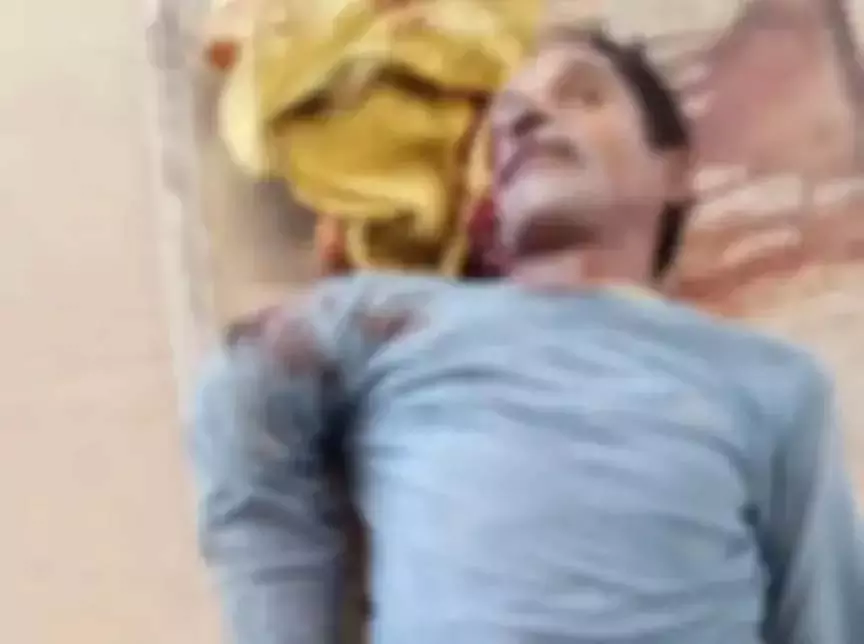 CG: तेज रफ्तार वाहन ने पिता को कुचला, दर्दनाक मौत CG: तेज रफ्तार वाहन ने पिता को कुचला, दर्दनाक मौत