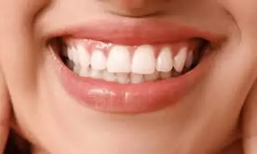 Beauty: दांतों की सफाई और मजबूती के लिए इस्तेमाल करें ये आयुर्वेदिक चूर्ण Beauty: दांतों की सफाई और मजबूती के लिए इस्तेमाल करें ये आयुर्वेदिक चूर्ण