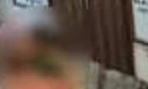 सरकारी क्वार्टर में विधायक प्रतिनिधि और महिला टीचर आपत्तिजनक हालत में पकड़ाए